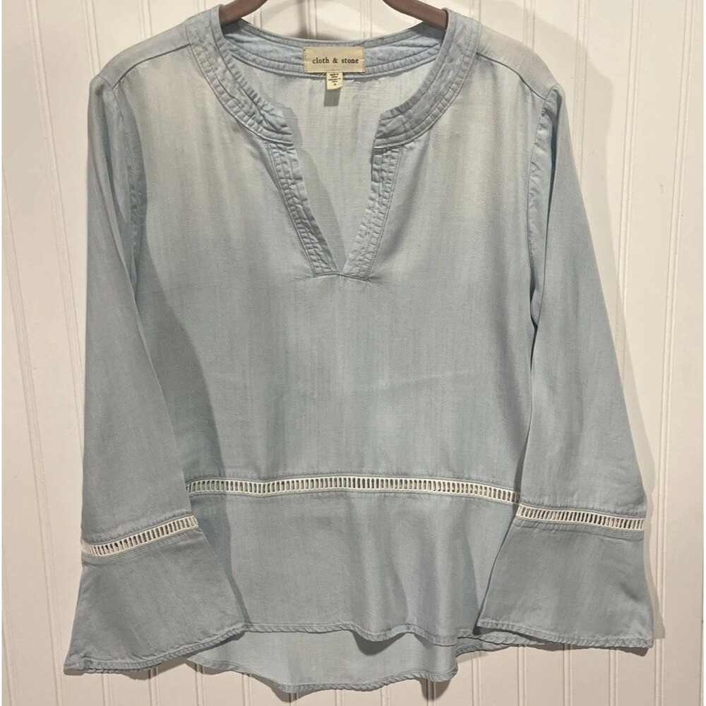 Anthropologie Cloth & Stone Blouse Blue Wash Chambray Lace Accent Coastal Medium
